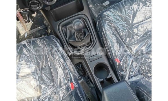 Sayi Imported Toyota Hilux White Mota in Import - Dubai a Ashanti Sayi Imported Toyota Hilux White Mota in Import - Dubai a Ashanti