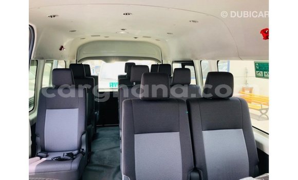 Sayi Imported Toyota Hiace White Mota in Import - Dubai a Ashanti Sayi Imported Toyota Hiace White Mota in Import - Dubai a Ashanti