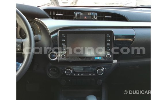 Buy Import Toyota Hilux Green Car in Import - Dubai in Ashanti Buy Import Toyota Hilux Green Car in Import - Dubai in Ashanti