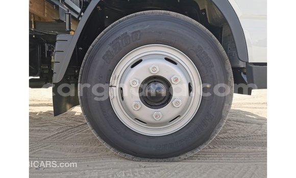 Buy Import Mitsubishi Fuso White Truck in Import - Dubai in Ashanti Buy Import Mitsubishi Fuso White Truck in Import - Dubai in Ashanti