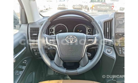Ra Imported Toyota Land Cruiser funfun Ọkọ̀ in Import - Dubai ni Ashanti Ra Imported Toyota Land Cruiser funfun Ọkọ̀ in Import - Dubai ni Ashanti