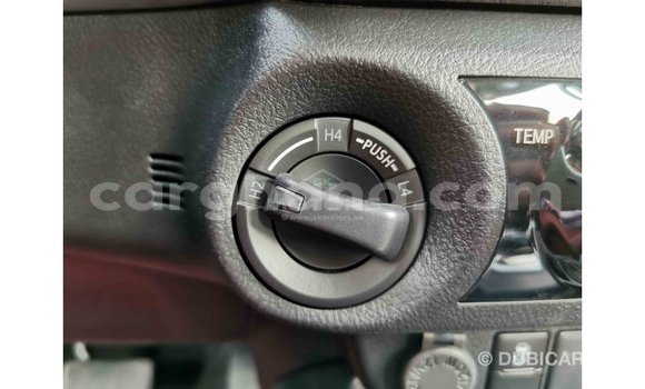 Buy Import Toyota Hilux White Car in Import - Dubai in Ashanti Buy Import Toyota Hilux White Car in Import - Dubai in Ashanti