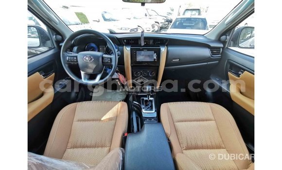 Buy Import Toyota Fortuner White Car in Import - Dubai in Ashanti Buy Import Toyota Fortuner White Car in Import - Dubai in Ashanti