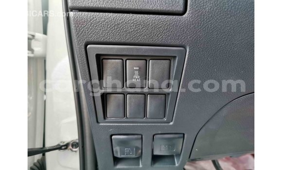 Ra Imported Toyota Hilux funfun Ọkọ̀ in Import - Dubai ni Ashanti Ra Imported Toyota Hilux funfun Ọkọ̀ in Import - Dubai ni Ashanti