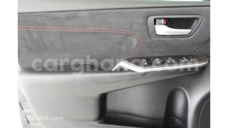 Big with watermark toyota camry ashanti import dubai 18644