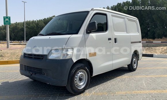 Ra Imported Daihatsu Sirion funfun Ọkọ̀ in Import - Dubai ni Ashanti Ra Imported Daihatsu Sirion funfun Ọkọ̀ in Import - Dubai ni Ashanti