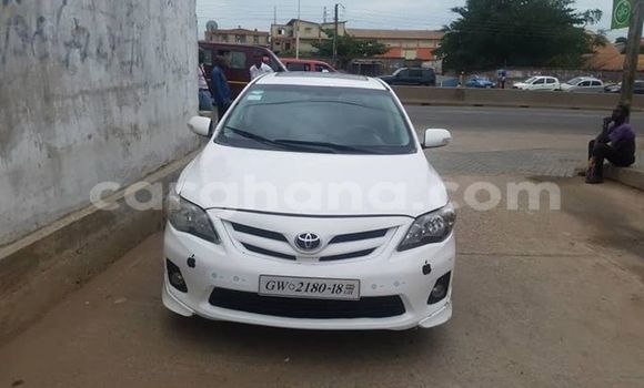 Sayi Na hannu Toyota Corolla White Mota in Accra a Greater Accra Sayi Na hannu Toyota Corolla White Mota in Accra a Greater Accra