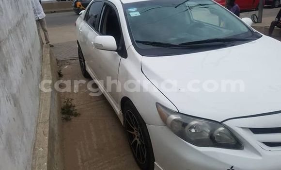 Sayi Na hannu Toyota Corolla White Mota in Accra a Greater Accra Sayi Na hannu Toyota Corolla White Mota in Accra a Greater Accra
