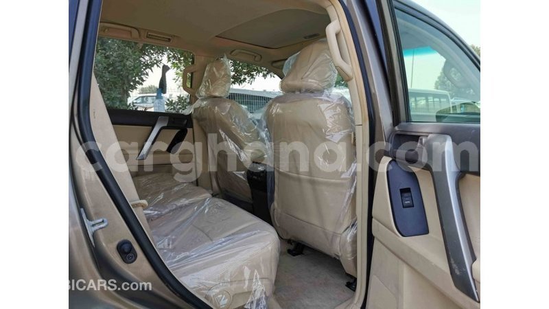 Big with watermark toyota prado ashanti import dubai 18674