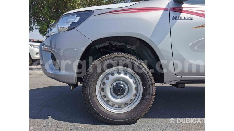 Big with watermark toyota hilux ashanti import dubai 18682