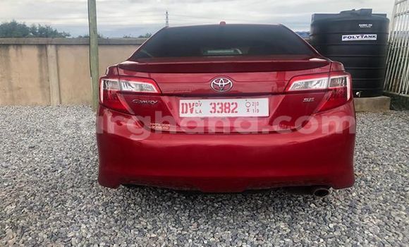 Sayi Na hannu Toyota Camry Red Mota in Accra a Greater Accra Sayi Na hannu Toyota Camry Red Mota in Accra a Greater Accra