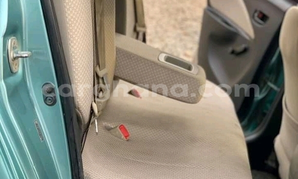 Ra Àlòkù Toyota Yaris Alawọ ewe Ọkọ̀ in Ho ni Volta Ra Àlòkù Toyota Yaris Alawọ ewe Ọkọ̀ in Ho ni Volta