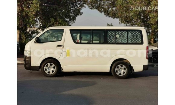 Ra Imported Toyota Hiace funfun Ọkọ̀ in Import - Dubai ni Ashanti Ra Imported Toyota Hiace funfun Ọkọ̀ in Import - Dubai ni Ashanti