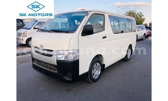 Sayi Imported Toyota Hiace White Mota in Import - Dubai a Ashanti Sayi Imported Toyota Hiace White Mota in Import - Dubai a Ashanti