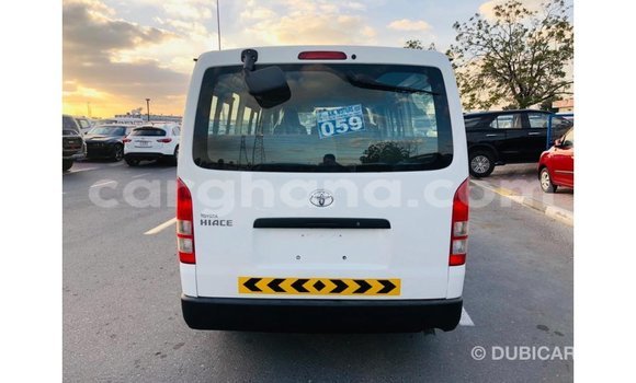 Sayi Imported Toyota Hiace White Mota in Import - Dubai a Ashanti Sayi Imported Toyota Hiace White Mota in Import - Dubai a Ashanti