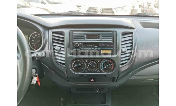 Ra Imported Mitsubishi L200 funfun Ọkọ̀ in Import - Dubai ni Ashanti Ra Imported Mitsubishi L200 funfun Ọkọ̀ in Import - Dubai ni Ashanti
