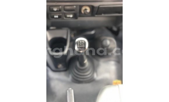 Ra Imported Toyota Land Cruiser funfun Ọkọ̀ in Import - Dubai ni Ashanti Ra Imported Toyota Land Cruiser funfun Ọkọ̀ in Import - Dubai ni Ashanti