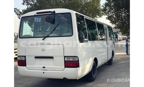 Ra Imported Toyota Coaster funfun Ọkọ̀ in Import - Dubai ni Ashanti Ra Imported Toyota Coaster funfun Ọkọ̀ in Import - Dubai ni Ashanti
