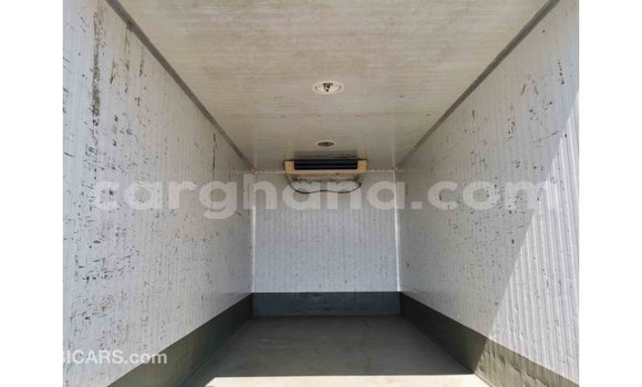 Ra Imported Mitsubishi Carisma funfun Ọkọ̀ in Import - Dubai ni Ashanti Ra Imported Mitsubishi Carisma funfun Ọkọ̀ in Import - Dubai ni Ashanti