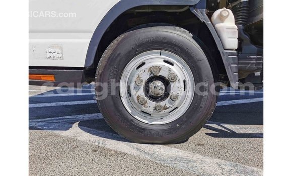 Ra Imported Mitsubishi Carisma funfun Ọkọ̀ in Import - Dubai ni Ashanti Ra Imported Mitsubishi Carisma funfun Ọkọ̀ in Import - Dubai ni Ashanti