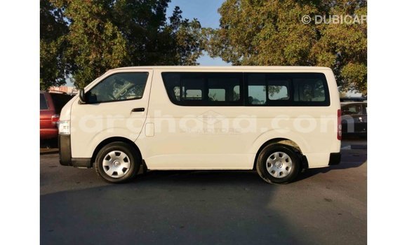 Sayi Imported Toyota Hiace White Mota in Import - Dubai a Ashanti Sayi Imported Toyota Hiace White Mota in Import - Dubai a Ashanti