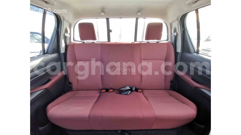 Big with watermark toyota hilux ashanti import dubai 18772