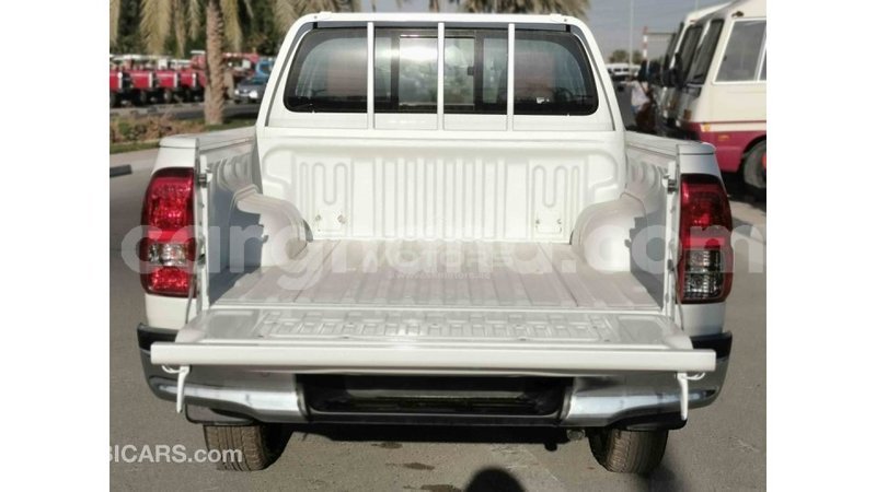 Big with watermark toyota hilux ashanti import dubai 18772