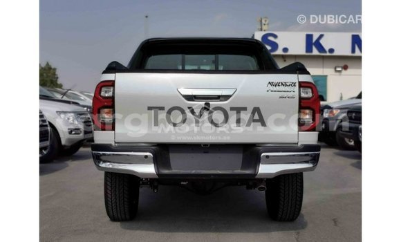 Sayi Imported Toyota Hilux White Mota in Import - Dubai a Ashanti Sayi Imported Toyota Hilux White Mota in Import - Dubai a Ashanti