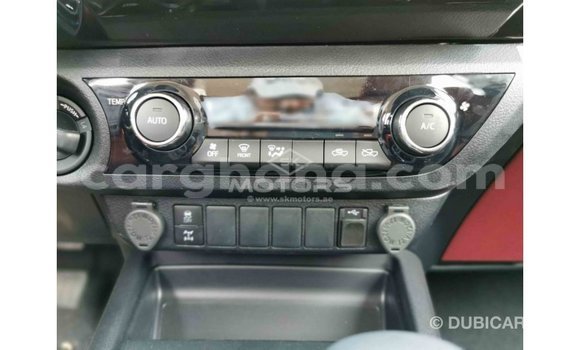 Sayi Imported Toyota Hilux White Mota in Import - Dubai a Ashanti Sayi Imported Toyota Hilux White Mota in Import - Dubai a Ashanti