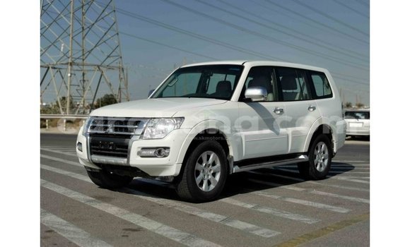 Buy Import Mitsubishi Pajero White Car in Import - Dubai in Ashanti Buy Import Mitsubishi Pajero White Car in Import - Dubai in Ashanti