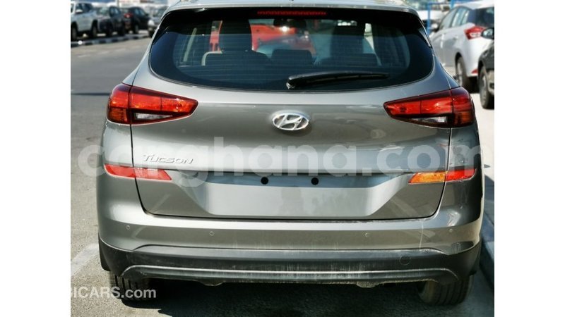 Big with watermark hyundai tucson ashanti import dubai 18798