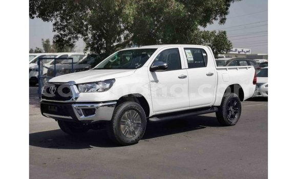 Buy Import Toyota Hilux White Car in Import - Dubai in Ashanti Buy Import Toyota Hilux White Car in Import - Dubai in Ashanti
