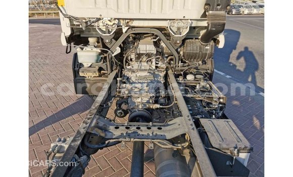 Buy Import Isuzu Rodeo White Car in Import - Dubai in Ashanti Buy Import Isuzu Rodeo White Car in Import - Dubai in Ashanti