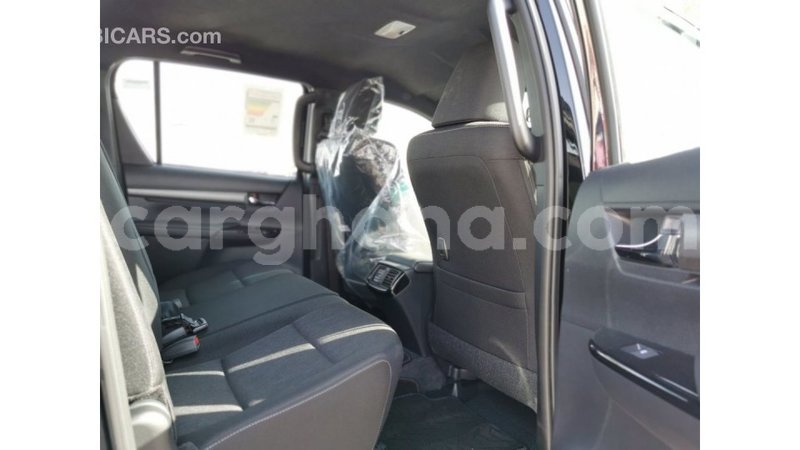 Big with watermark toyota hilux ashanti import dubai 18823