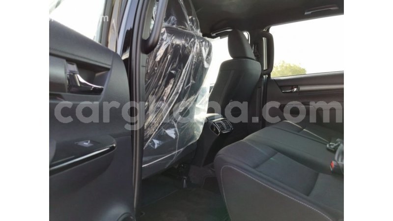 Big with watermark toyota hilux ashanti import dubai 18823