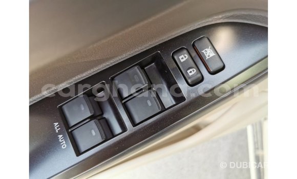 Ra Imported Toyota Land Cruiser funfun Ọkọ̀ in Import - Dubai ni Ashanti Ra Imported Toyota Land Cruiser funfun Ọkọ̀ in Import - Dubai ni Ashanti