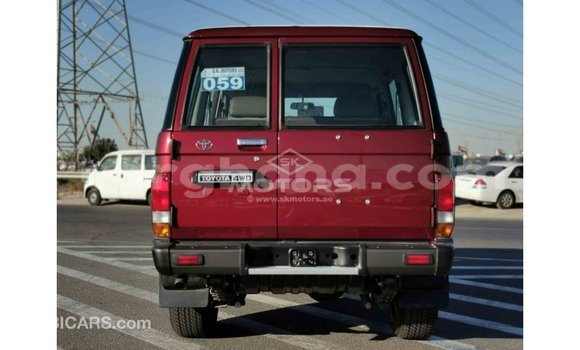 Ra Imported Toyota Land Cruiser Red Ọkọ̀ in Import - Dubai ni Ashanti Ra Imported Toyota Land Cruiser Red Ọkọ̀ in Import - Dubai ni Ashanti