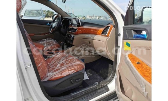 Ra Imported Hyundai Tucson funfun Ọkọ̀ in Import - Dubai ni Ashanti Ra Imported Hyundai Tucson funfun Ọkọ̀ in Import - Dubai ni Ashanti