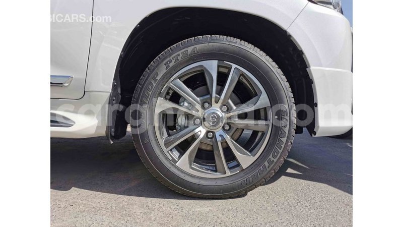 Big with watermark toyota land cruiser ashanti import dubai 18951