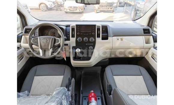 Sayi Imported Toyota Hiace White Mota in Import - Dubai a Ashanti Sayi Imported Toyota Hiace White Mota in Import - Dubai a Ashanti