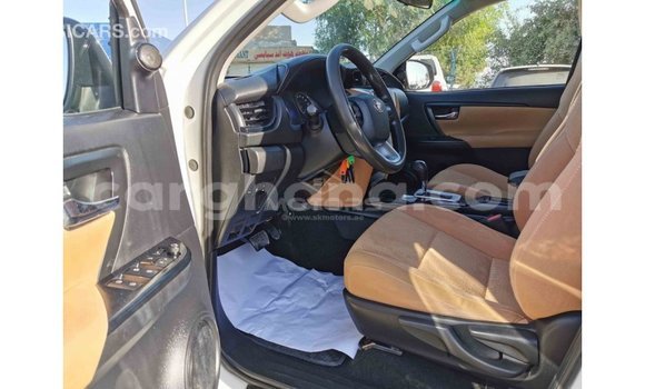 Ra Imported Toyota Fortuner funfun Ọkọ̀ in Import - Dubai ni Ashanti Ra Imported Toyota Fortuner funfun Ọkọ̀ in Import - Dubai ni Ashanti