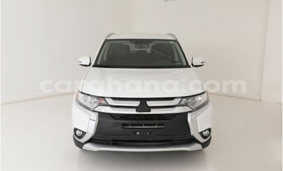 Ra Imported Mitsubishi Outlander funfun Ọkọ̀ in Import - Dubai ni Ashanti Ra Imported Mitsubishi Outlander funfun Ọkọ̀ in Import - Dubai ni Ashanti