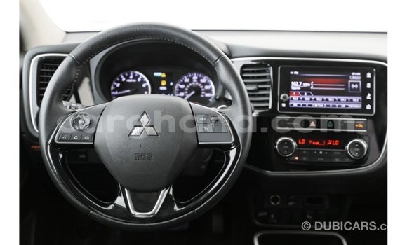 Ra Imported Mitsubishi Outlander funfun Ọkọ̀ in Import - Dubai ni Ashanti Ra Imported Mitsubishi Outlander funfun Ọkọ̀ in Import - Dubai ni Ashanti