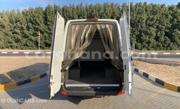 Ra Imported Volkswagen Beetle funfun Ọkọ̀ in Import - Dubai ni Ashanti Ra Imported Volkswagen Beetle funfun Ọkọ̀ in Import - Dubai ni Ashanti