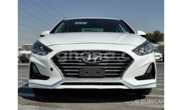 Ra Imported Hyundai Sonata funfun Ọkọ̀ in Import - Dubai ni Ashanti Ra Imported Hyundai Sonata funfun Ọkọ̀ in Import - Dubai ni Ashanti
