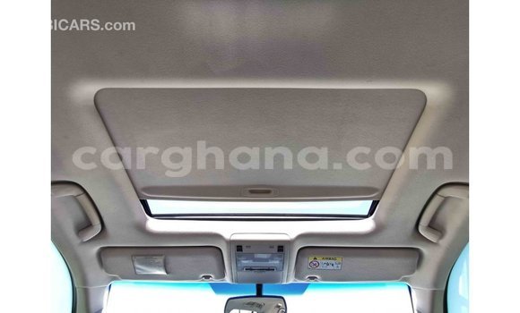 Sayi Imported Toyota Land Cruiser White Mota in Import - Dubai a Ashanti Sayi Imported Toyota Land Cruiser White Mota in Import - Dubai a Ashanti