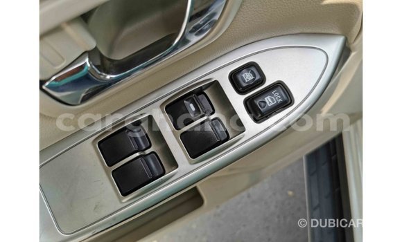 Sayi Imported Mitsubishi Pajero White Mota in Import - Dubai a Ashanti Sayi Imported Mitsubishi Pajero White Mota in Import - Dubai a Ashanti