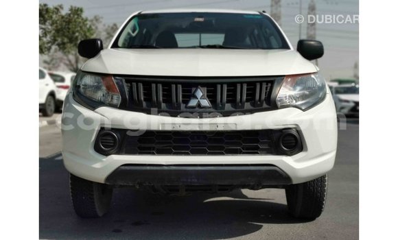 Buy Import Mitsubishi L200 White Car in Import - Dubai in Ashanti Buy Import Mitsubishi L200 White Car in Import - Dubai in Ashanti
