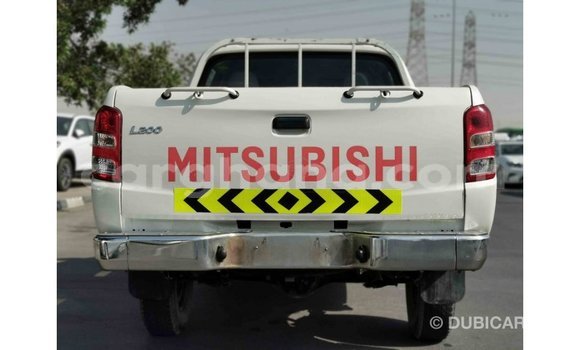 Buy Import Mitsubishi L200 White Car in Import - Dubai in Ashanti Buy Import Mitsubishi L200 White Car in Import - Dubai in Ashanti
