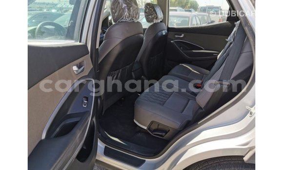 Buy Import Hyundai Santa Fe Other Car in Import - Dubai in Ashanti Buy Import Hyundai Santa Fe Other Car in Import - Dubai in Ashanti